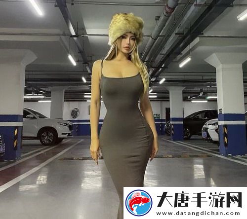豐滿的女鄰居：她的魅力如春風(fēng)-溫暖你的心靈與每一個日夜！